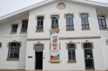 Montalegre- fachada da biblioteca municipal.JPG